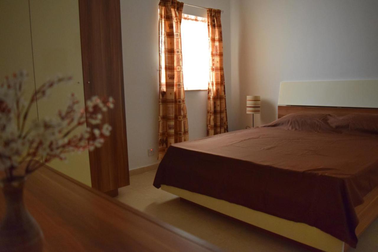 Da Vinci 3 Bedroom Apartment 멜리에하 외부 사진